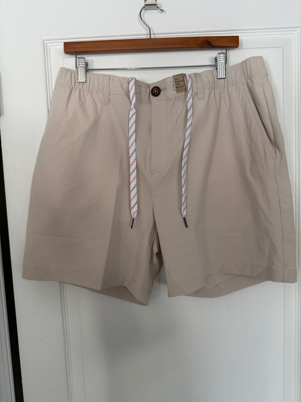 chubbies Beige Elastic Waist Casual Shorts